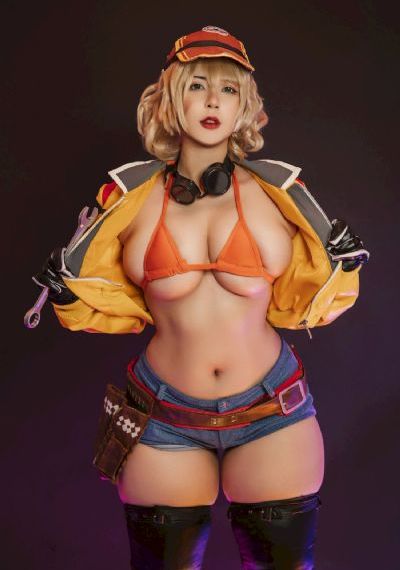 美丽的保姆