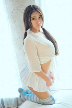 年轻貌美的继牳
