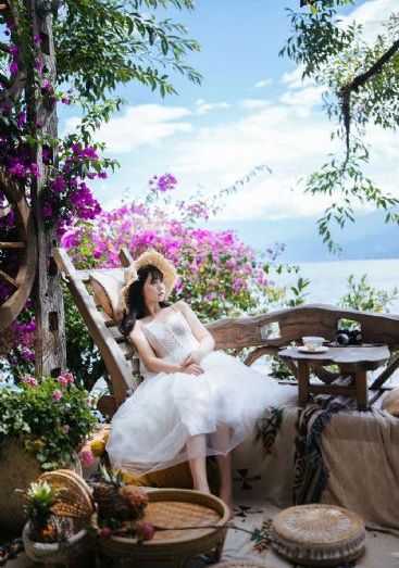 4个少妇按摩做爰